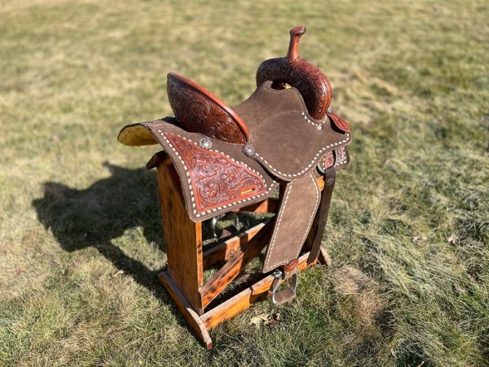 Dale Rodrigez Light Weight 15" Barrel Saddle